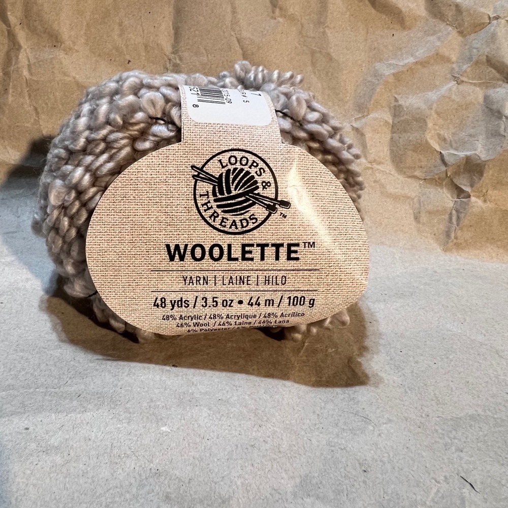 Loops & Threads 3.5oz Woolette Yarn Beige Super Bulky Wool Blend Loopy Texture